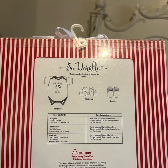 “So Dorable” Baby’s first Christmas outfit 3 piece gift set! - Picture 2 of 3